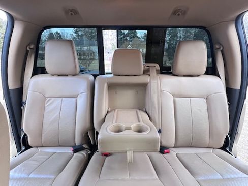 Used 2014 Ford F250 Lariat w/ Lariat Interior Package image 13