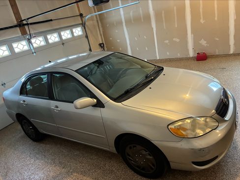 Used 2007 Toyota Corolla LE image 1