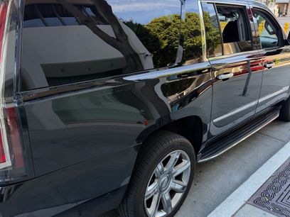 Used 2020 Cadillac Escalade ESV Luxury