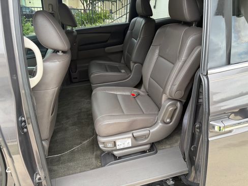 Used 2015 Honda Odyssey EX-L image 10