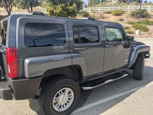 Used 2008 HUMMER H3 x Sport Utility 4D image 17