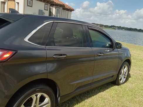 Used 2018 Ford Edge Titanium w/ Technology Package image 14