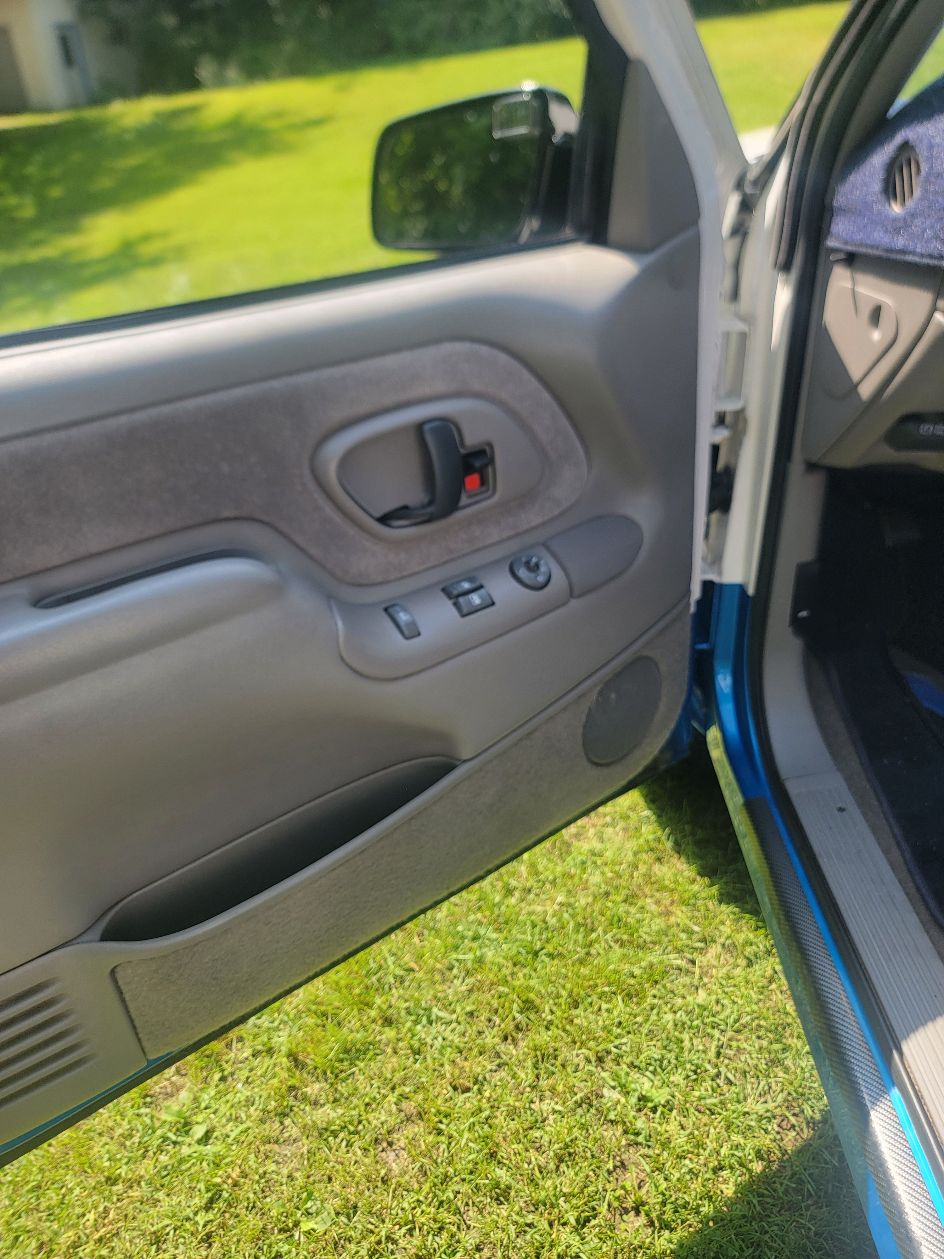 Used 1998 Chevrolet Silverado 1500 4x4 Extended Cab w/ Preferred Equipment Group 2 image 12