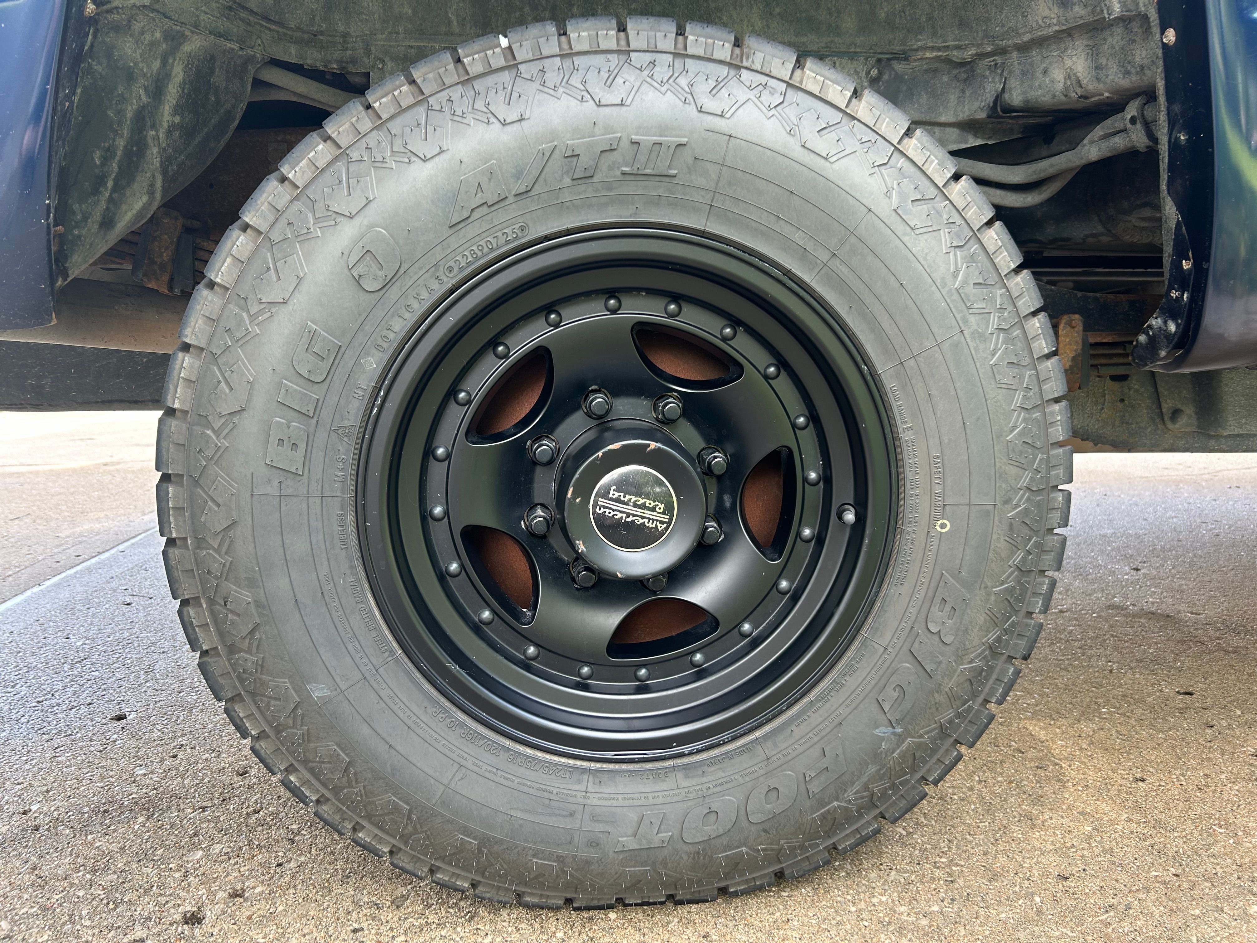 Used 1996 GMC Suburban 2500 AWD/4WD image 19
