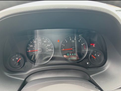 Used 2011 Jeep Compass Latitude image 6