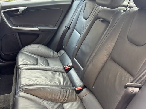 Used 2013 Volvo S60 T5 image 13