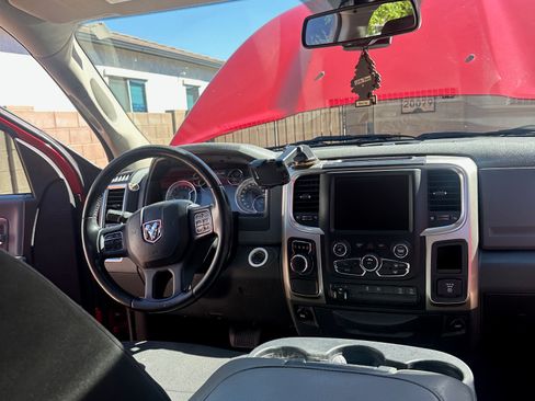 Used 2018 RAM 1500 Big Horn image 12