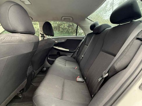 Used 2011 Toyota Corolla S image 6