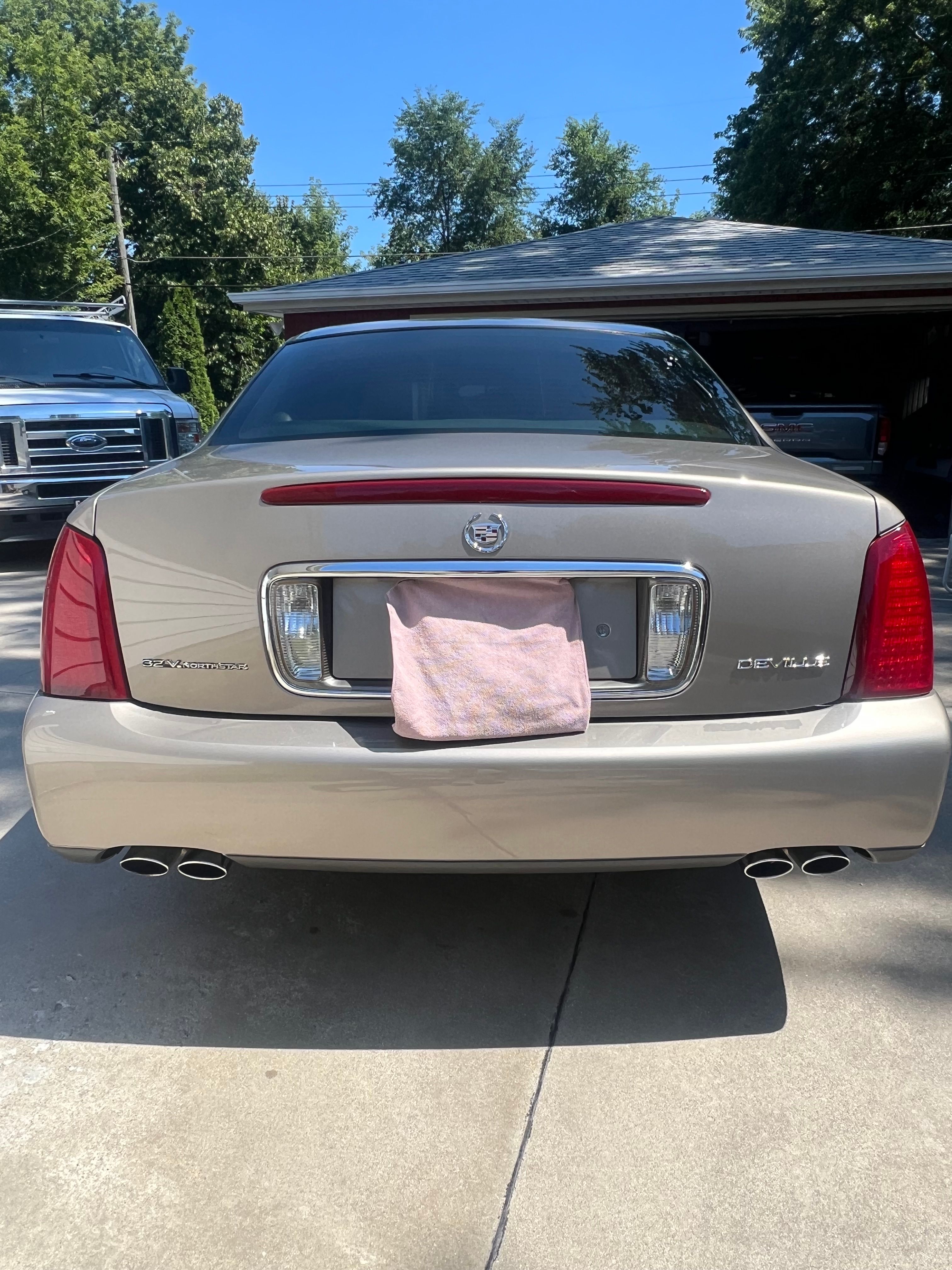 Used 2002 Cadillac De Ville FWD image 8