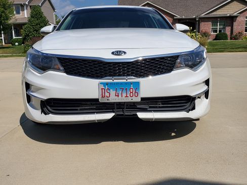 Used 2017 Kia Optima LX image 15