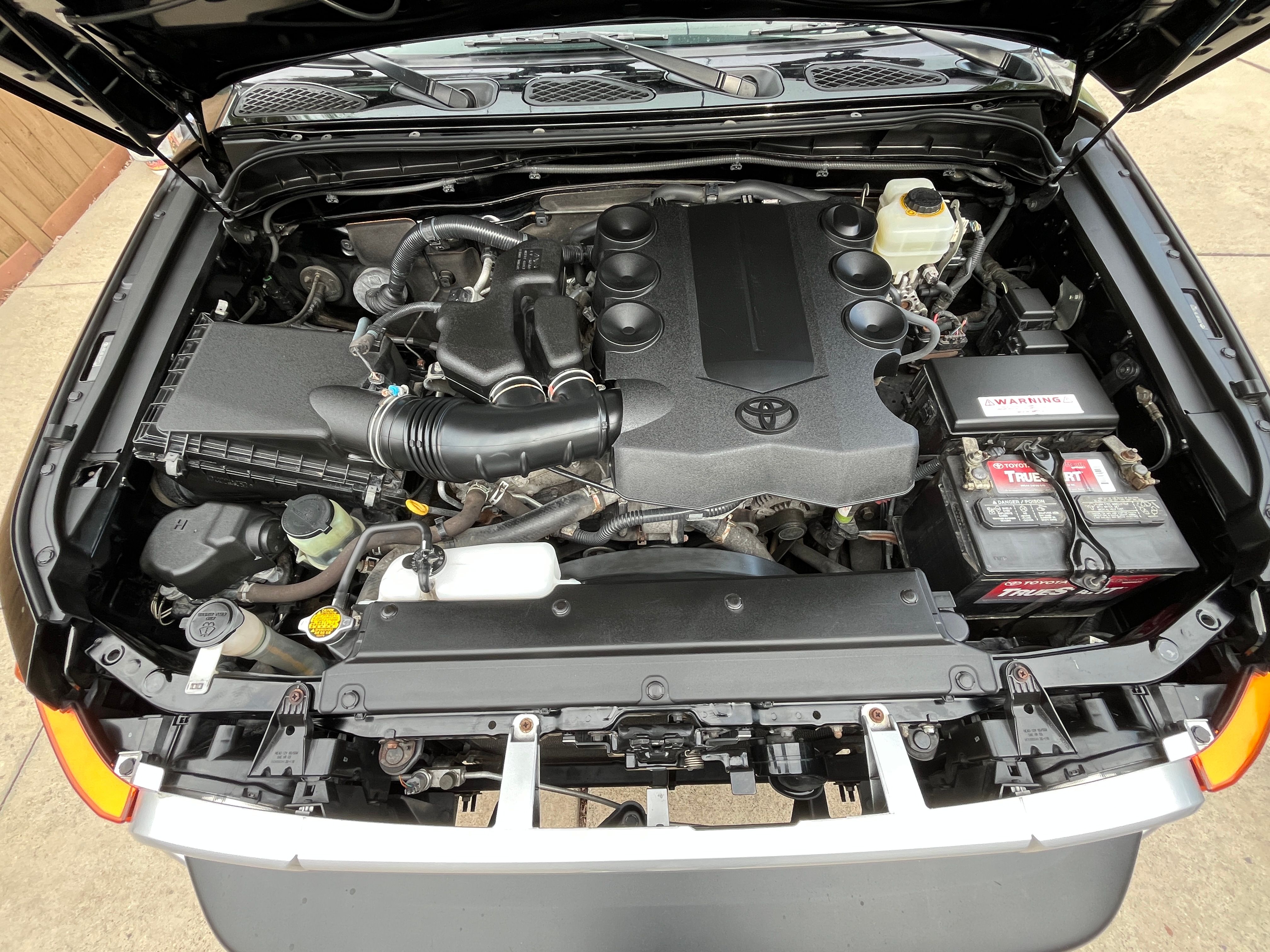 Used 2014 Toyota FJ Cruiser 4WD w/ Upgrade Package image 18