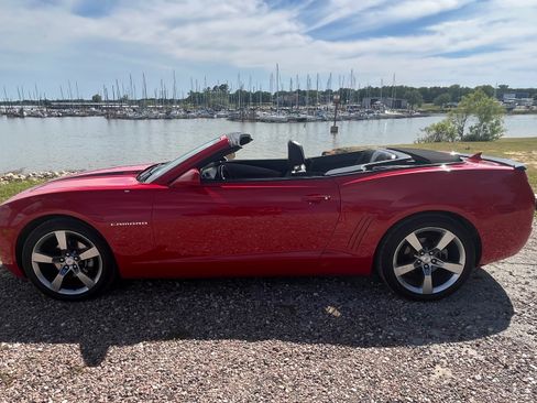 Used 2011 Chevrolet Camaro LT w/ RS Package RWD image 2