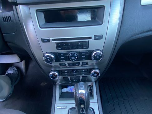 Used 2012 Ford Fusion Hybrid image 11