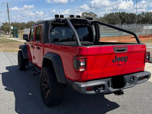 Used 2020 Jeep Gladiator Sport w/ Quick Order Package 24S image 11