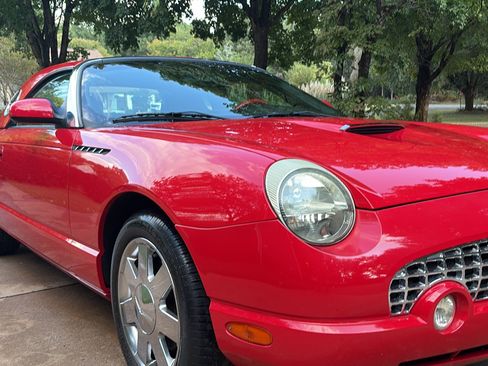 Used 2002 Ford Thunderbird image 6