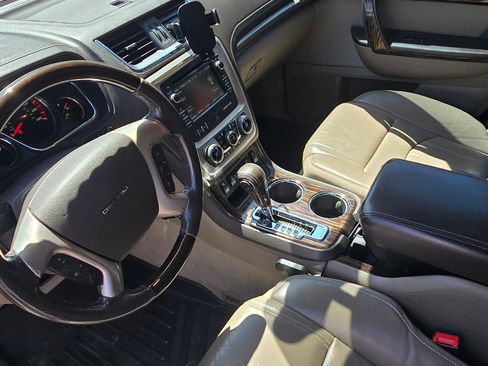 Used 2013 GMC Acadia Denali image 11