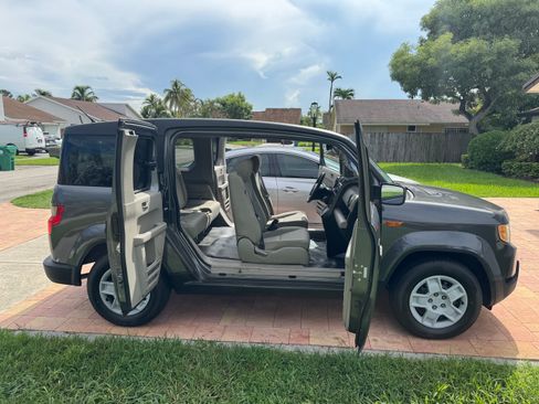 Used 2010 Honda Element LX image 15