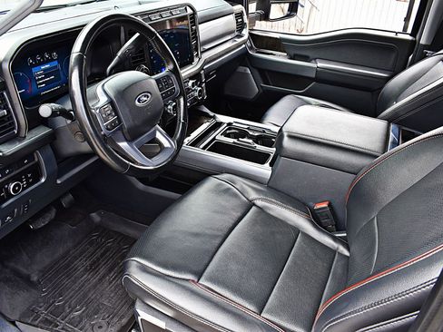 Used 2023 Ford F250 Lariat w/ Lariat Ultimate Package AWD/4WD image 19