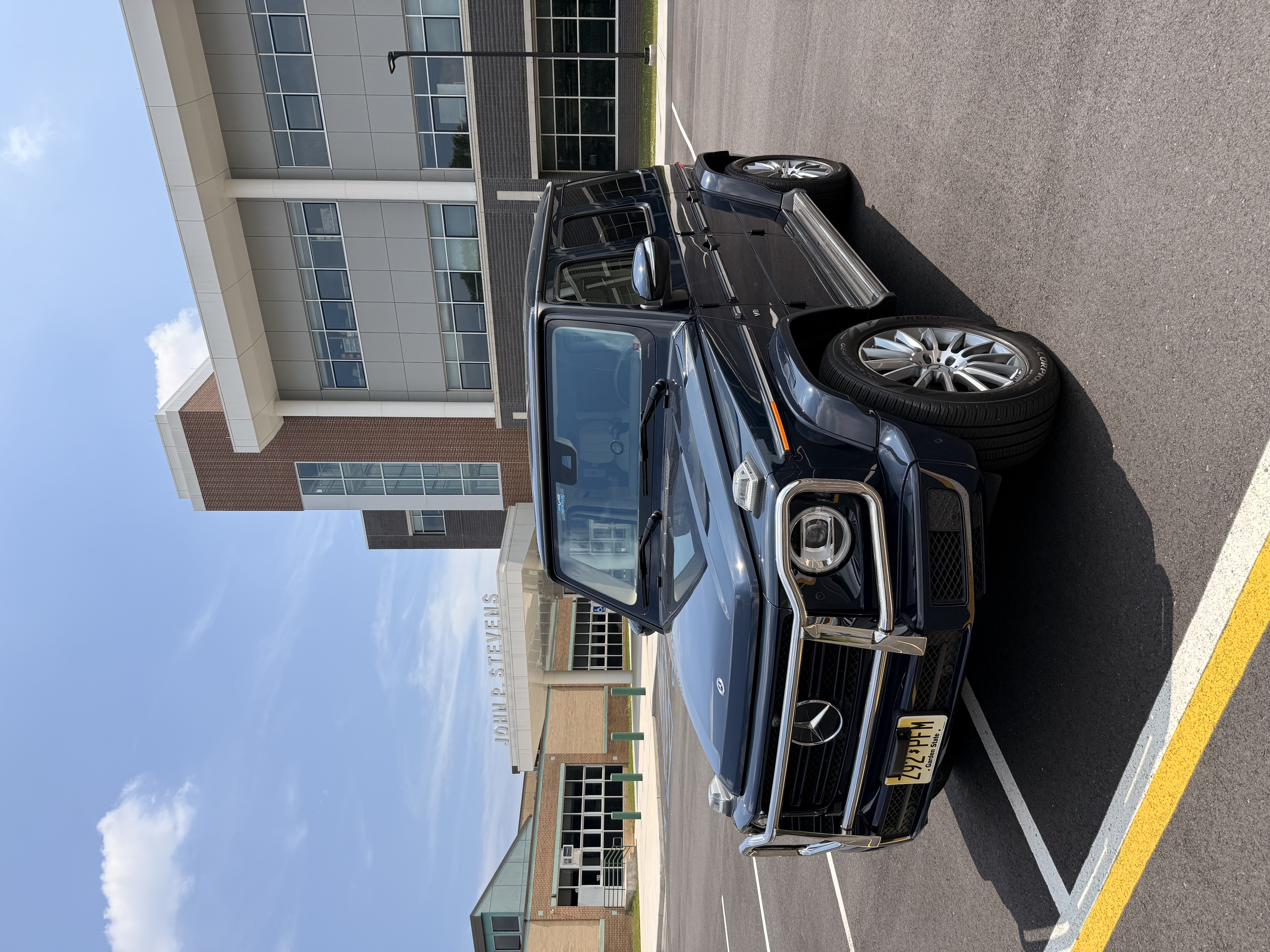 Used 2021 Mercedes-Benz G 550 image 1