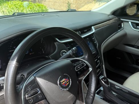 Used 2014 Cadillac XTS Luxury FWD image 16