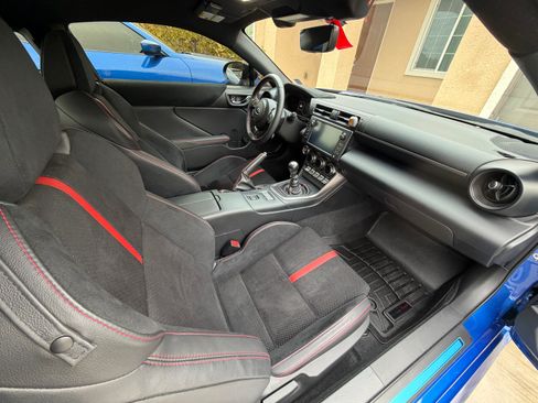 Used 2024 Subaru BRZ Limited w/ Popular Package 2 image 13