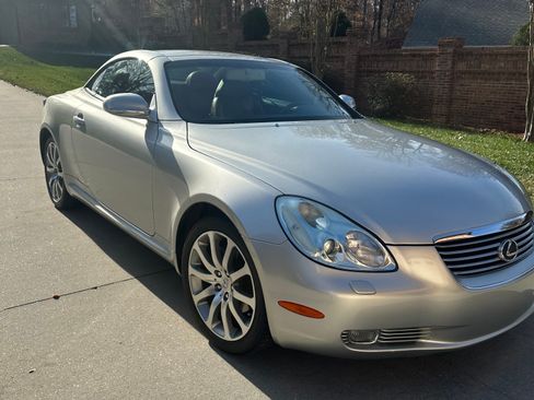 Used 2002 Lexus SC 430 Convertible image 9
