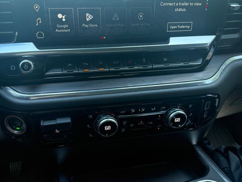 Used 2023 GMC Sierra 1500 SLT w/ SLT Premium Package image 8