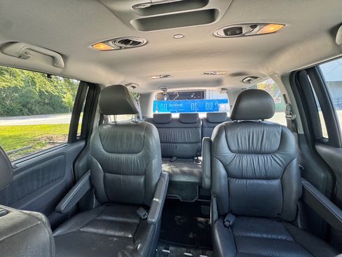 Used 2005 Honda Odyssey Touring image 9
