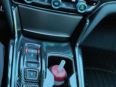 Used 2018 Honda Accord Sport image 15