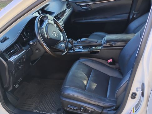 Used 2015 Lexus ES 350 image 4