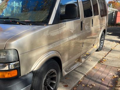 Used 2005 Chevrolet Express 1500 w/ Preferred Equipment Group