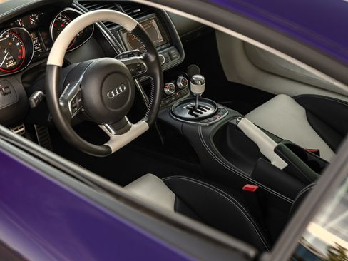 Used 2010 Audi R8 V10 AWD/4WD image 15
