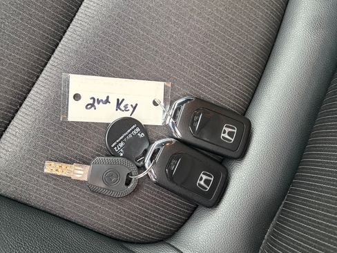 Used 2021 Honda Accord Sport image 11