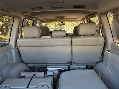 Used 2000 Toyota Land Cruiser image 8