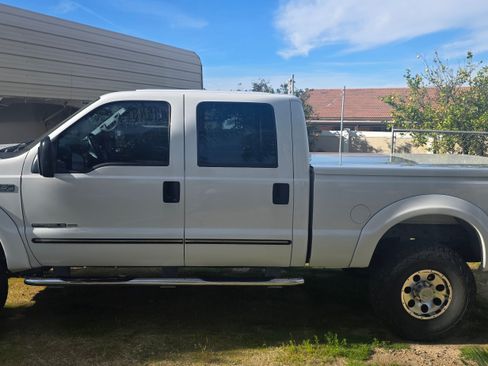 Used 2000 Ford F250 4x4 Crew Cab Super Duty image 2