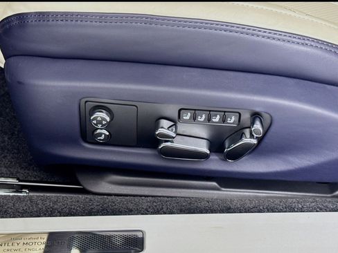 Used 2021 Bentley Continental GT V8 image 9