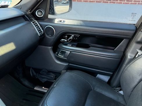 Used 2019 Land Rover Range Rover Supercharged image 20