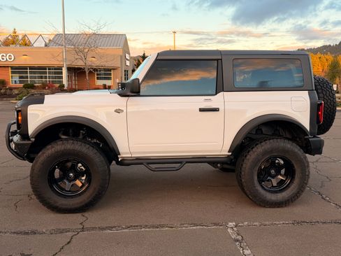 Used 2022 Ford Bronco Wildtrak image 5