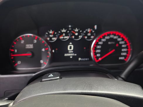 Used 2015 GMC Sierra 3500 Denali w/ Duramax Plus Package image 9