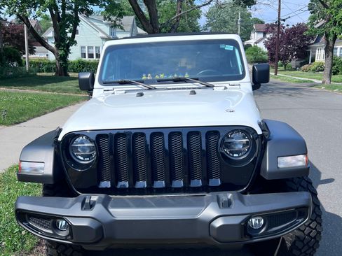 Used 2020 Jeep Wrangler Unlimited Sport AWD/4WD image 2