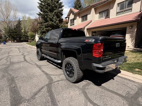 Used 2014 Chevrolet Silverado 1500 LTZ Z71 w/ LTZ Plus Package AWD/4WD image 8