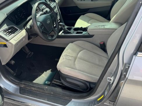 Used 2016 Hyundai Sonata SE image 4