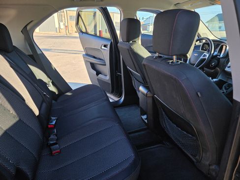 Used 2015 Chevrolet Equinox LT image 9