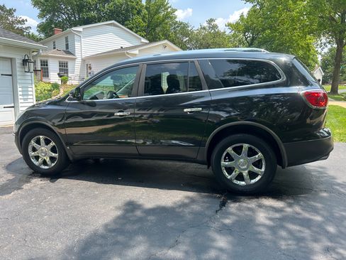 Used 2009 Buick Enclave CXL w/ Entertainment Package #4 image 6