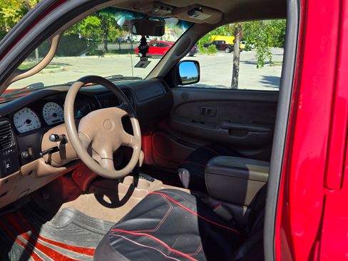 Used 2003 Toyota Tacoma PreRunner image 9