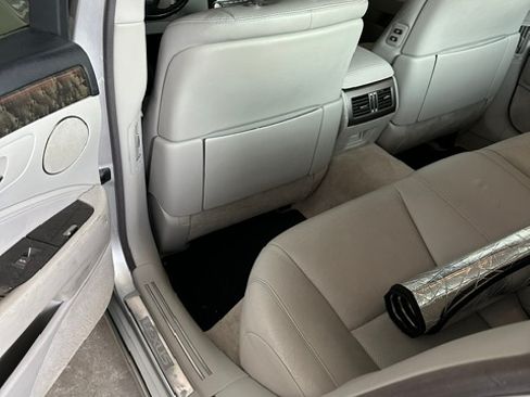 Used 2010 Lexus LS 460 RWD image 9