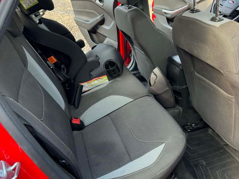 Used 2017 Ford Focus ST image 10