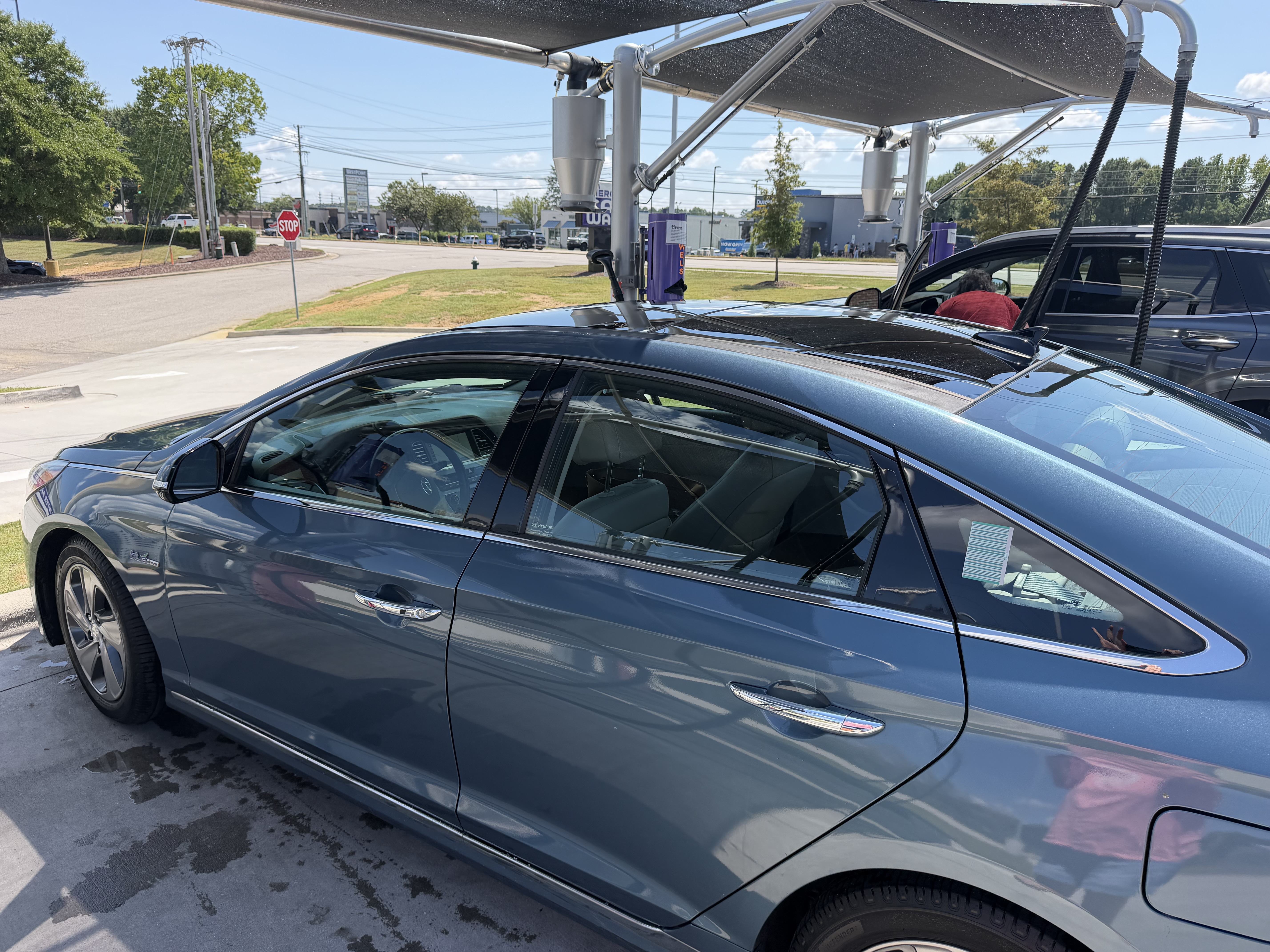 Used 2016 Hyundai Sonata Limited w/ Option Group 02 FWD image 9