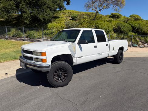 Used 1999 Chevrolet Silverado 3500 2WD Crew Cab w/ Preferred Equipment Group 2 image 4