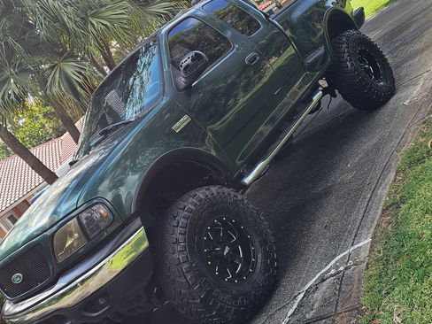 Used 1999 Ford F150 4x4 SuperCab image 2